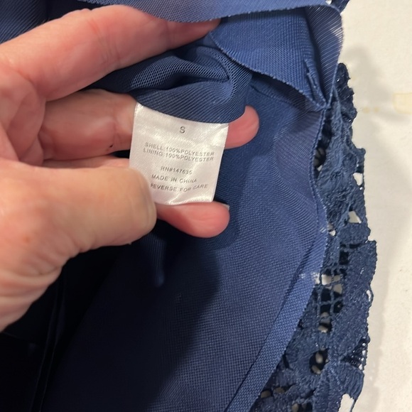 Romeo & Juliet Couture, Rich Navy, Floral Cut-Lace,Unique Design, EUC, Size S - Picture 14 of 14